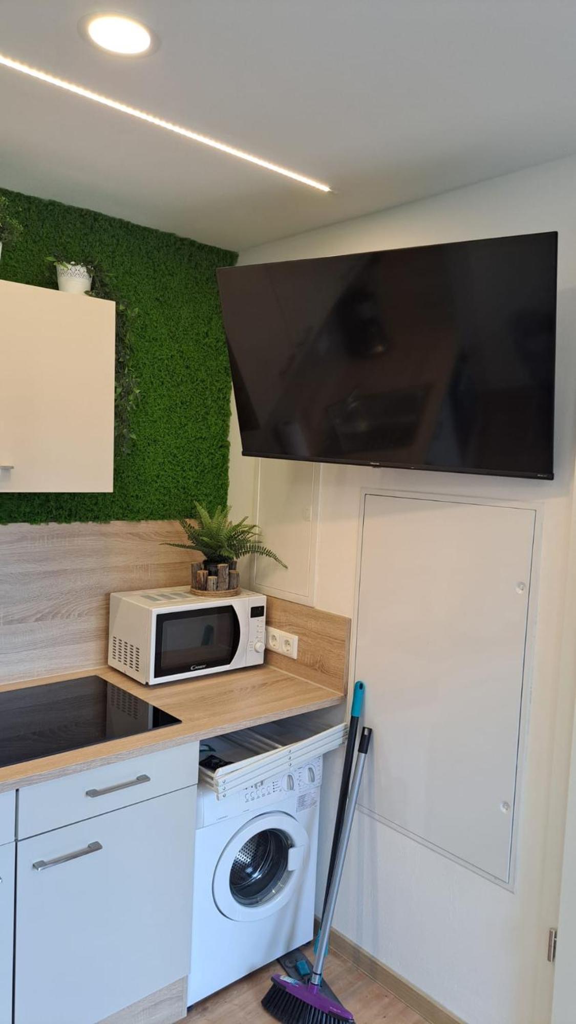 Appartment-Ferienwohnung Mit Kueche, Bad, Kostenlos Wlan, Modern Eingerichtet Родінг Номер фото